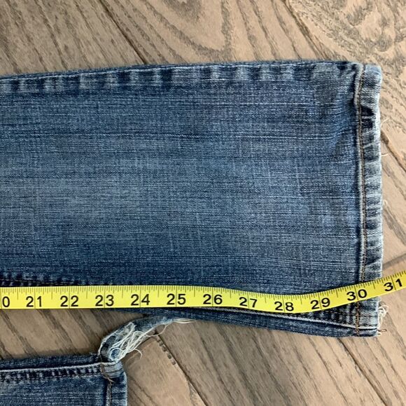 Refuge | Juniors Premium Denim Flare Blue Jeans Medium Wash 3R - Picture 10 of 11